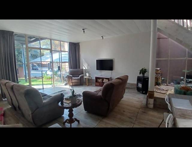 4 BEDROOM APARTMENT FOR SALE IN BASSONIA